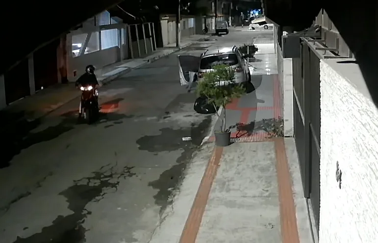 VÍDEO | Enfermeira é agredida durante tentativa de assalto no bairro Gaivotas, em Vila Velha