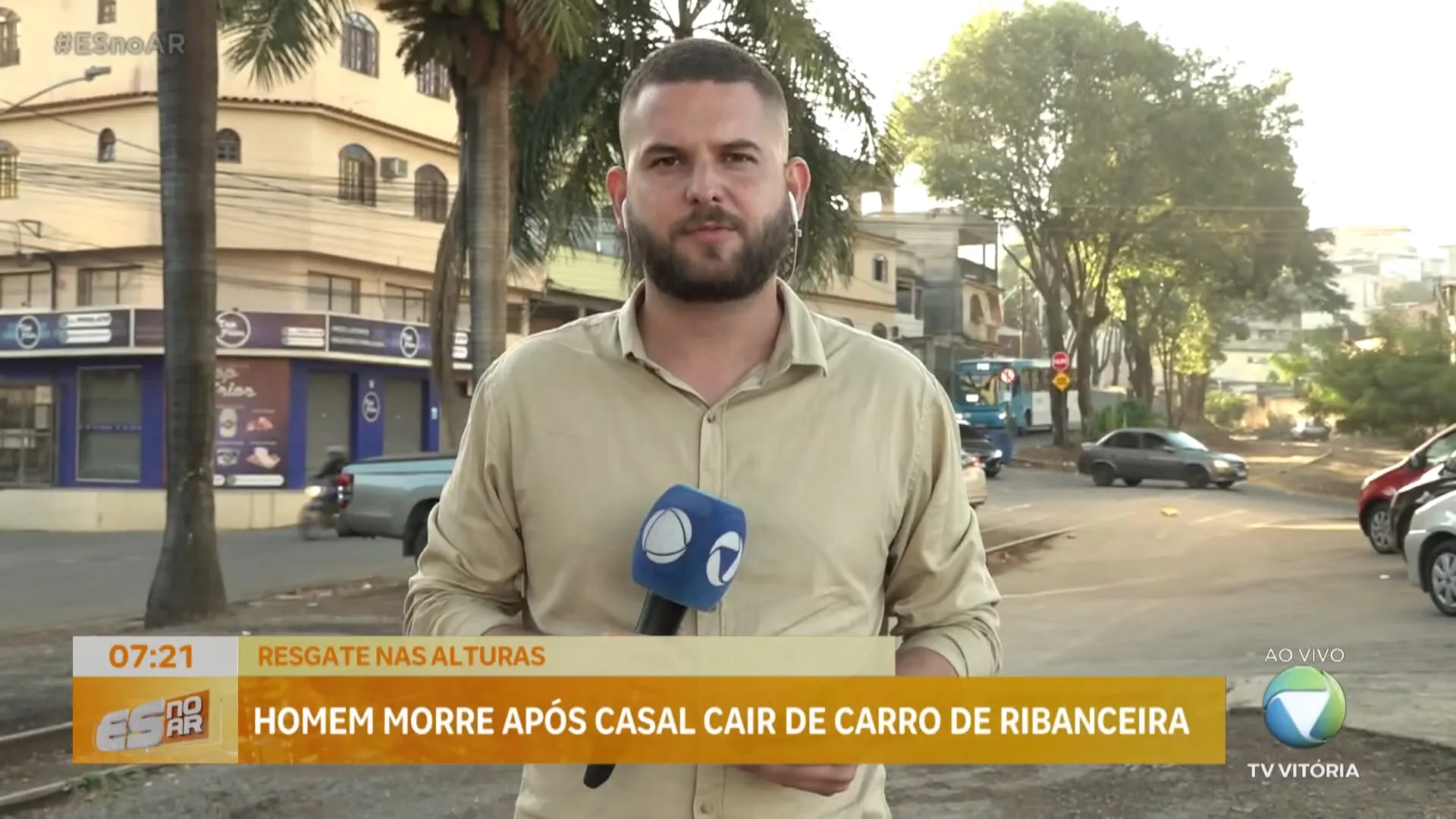 Homem morre após cair de carro em ribanceira