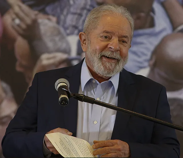 Brazilian former president (2003-2011) Luiz Inacio Lula da Silva, delivers a press conference at the metalworkers’ union building in Sao Bernardo do Campo, in metropolitan Sao Paulo, Brazil, on March 10, 2021. – The ruling that overturned ex-president Luiz Inacio Lula da Silva’s corruption convictions upended Brazilian politics and set up a potential election showdown […]