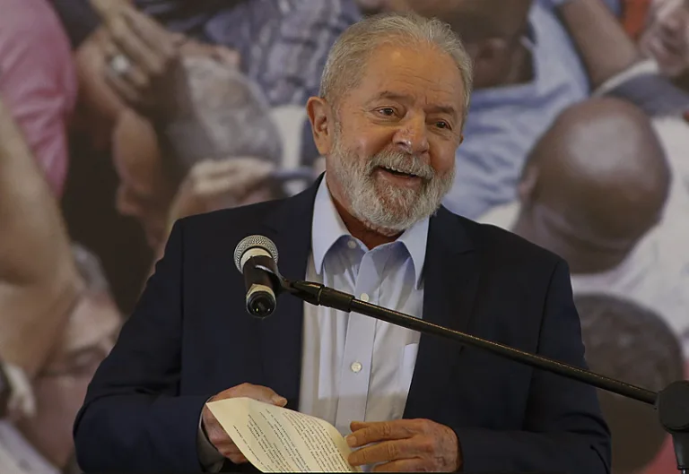 Brazilian former president (2003-2011) Luiz Inacio Lula da Silva, delivers a press conference at the metalworkers’ union building in Sao Bernardo do Campo, in metropolitan Sao Paulo, Brazil, on March 10, 2021. – The ruling that overturned ex-president Luiz Inacio Lula da Silva’s corruption convictions upended Brazilian politics and set up a potential election showdown […]