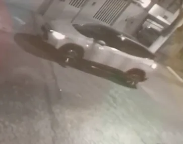 VÍDEO | Homem rendido por criminosos em Vila Velha estava com bebê no carro