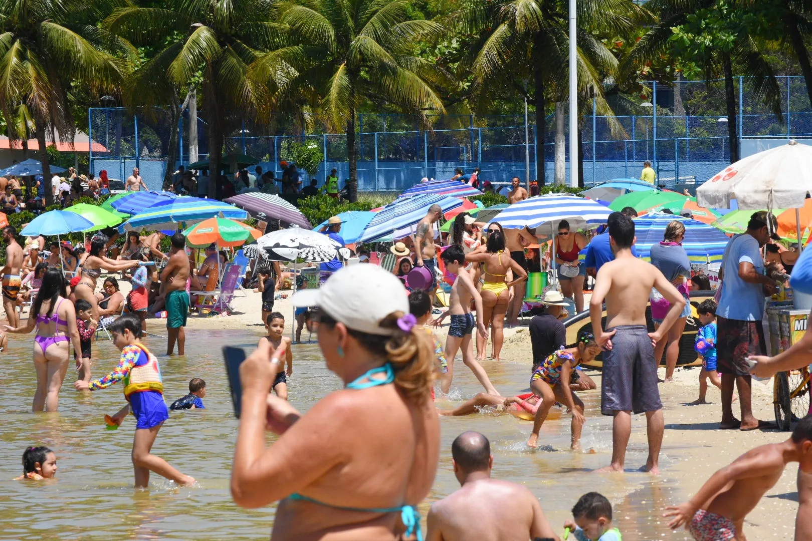 ES 40ºC: veja quais praias da Grande Vitória estão próprias para banho no feriado