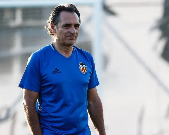 No Valencia, Prandelli promete mudar mentalidade do time e exalta Diego Alves