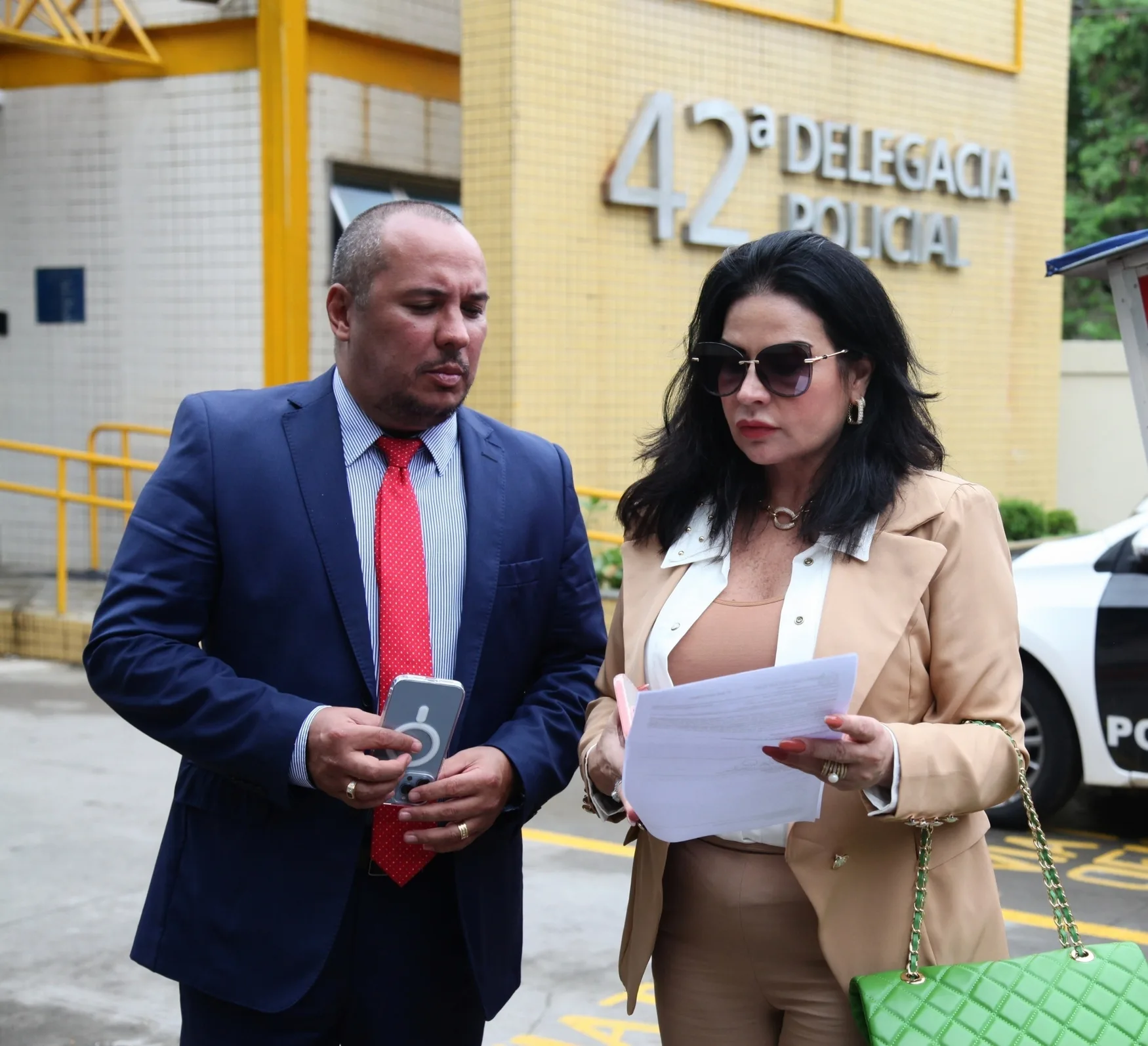 AGN_2543753 – Rio de Janeiro, BRASIL – *EXCLUSIVO* – Solange Gomes esteve acompanhada de seu advogado Bruno Maher, na Delegacia de Polícia 42° DP no Recreio dos Bandeiras. Solange foi prestar queixa contra Monique Evans. FOTO/ ADÃO/ AGNEWS. Pictured: Solange Gomes AgNews 9 JANEIRO 2023 BYLINE MUST READ: Rodrigo Adao / AgNews Xico Silva telefone: […]