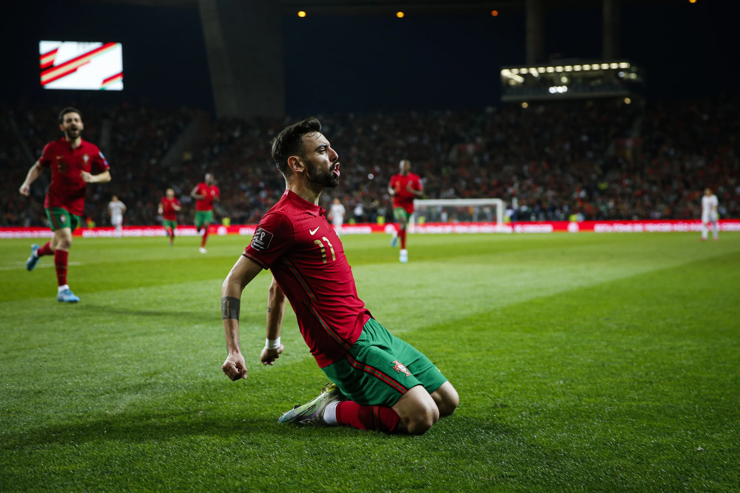 Bruno Fernandes brilha, Portugal bate o Uruguai e garante vaga nas oitavas de final