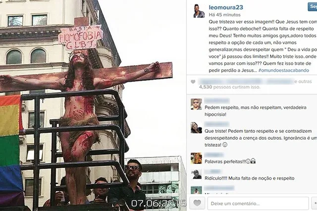 Mulher crucificada na Parada Gay é criticada por Léo Moura e recebe apoio de internautas