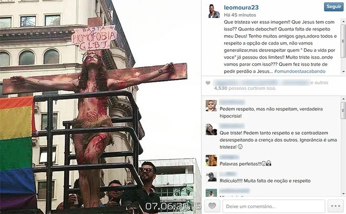 Mulher crucificada na Parada Gay é criticada por Léo Moura e recebe apoio de internautas