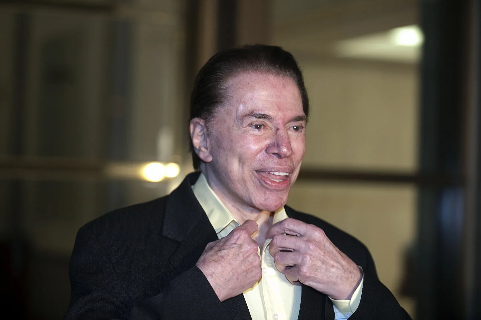 Boletim médico revela causa da morte de Silvio Santos