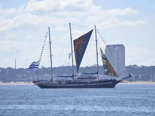 Navio do Uruguai aberto para visitação gratuita neste domingo em Vitória