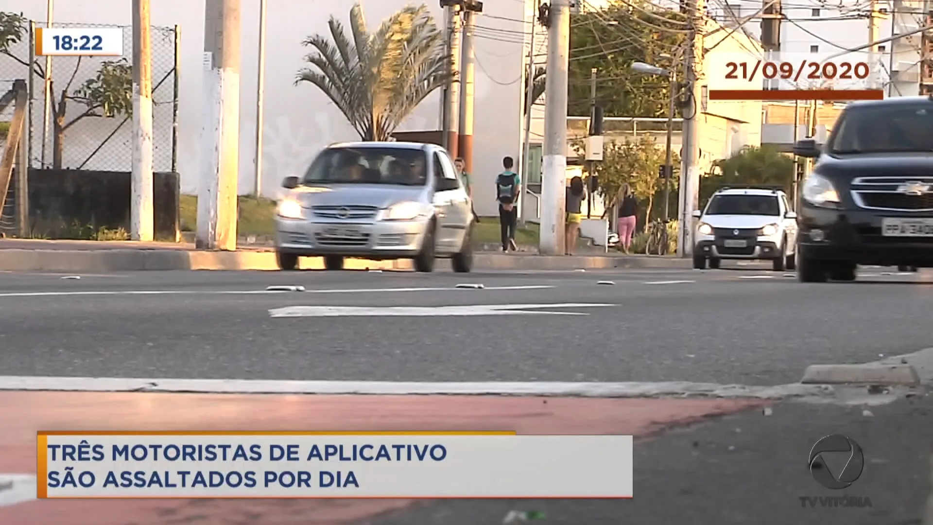 Três motoristas de aplicativo são assaltados por dia