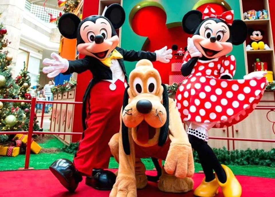 Mickey Mouse comemora 87 anos e faz encontro com a criançada em Vila Velha