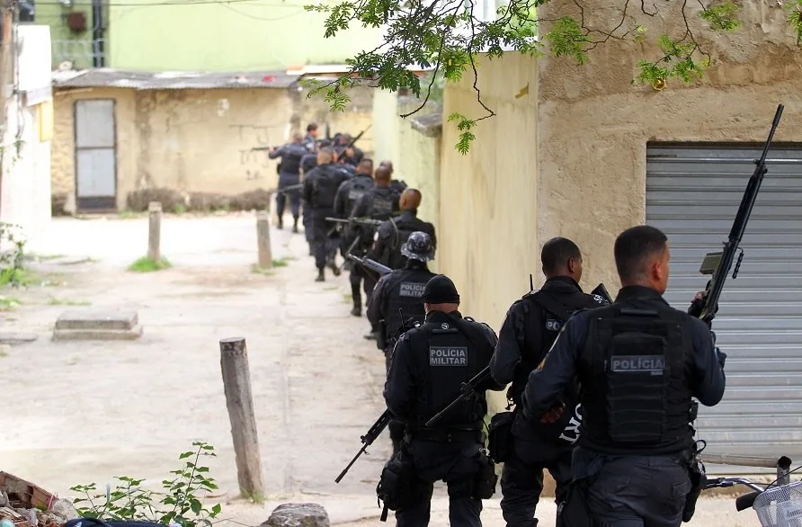 Gerente do tráfico é morto e outras três pessoas são baleadas em operação na Cidade de Deus