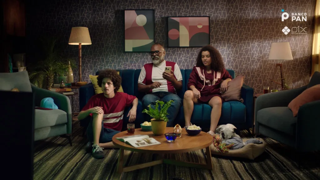 Nova campanha “No PAN tem PIX” do Banco PAN com direção internacional de Charly Gutierrez 
