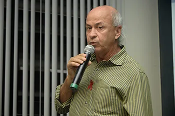 Ministério Público quer multar prefeito de Pedro Canário por promoção pessoal