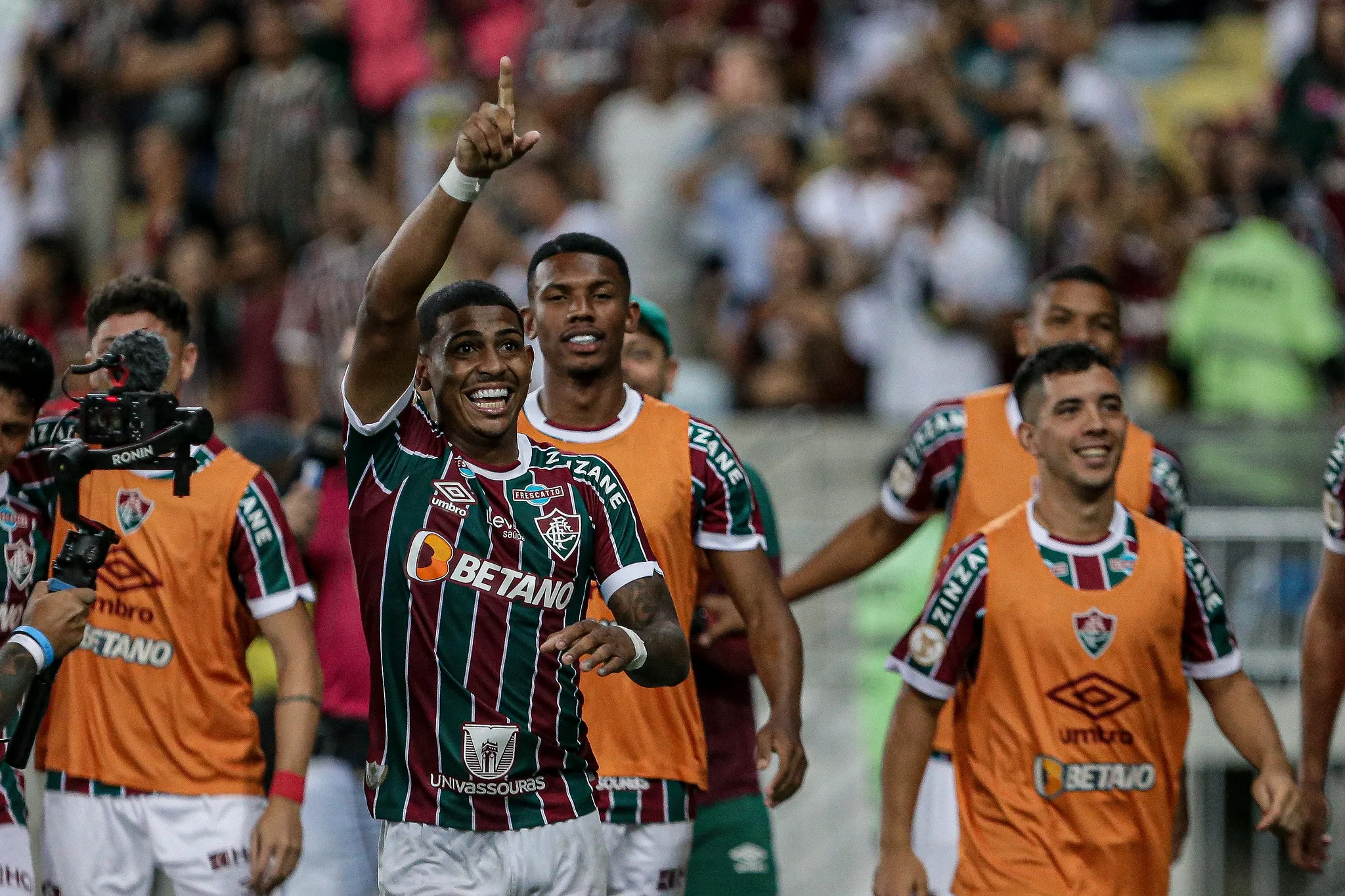 Fluminense vence com golaços e em ritmo de treino para o Mundial