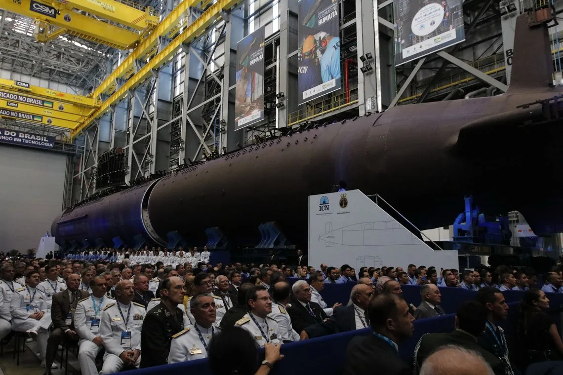 O presidente Jairo Bolsonaro participa de cerimônia de conclusão do processo de união das partes do Submarino Himaitá, na Base de Submarinos de Itaguaí