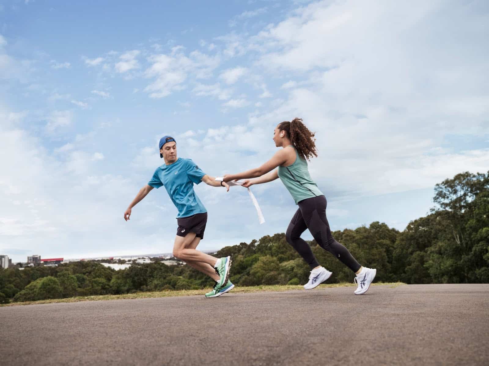 Maratona virtual de revezamento ASICS World Ekiden  entra na reta final em todo o planeta