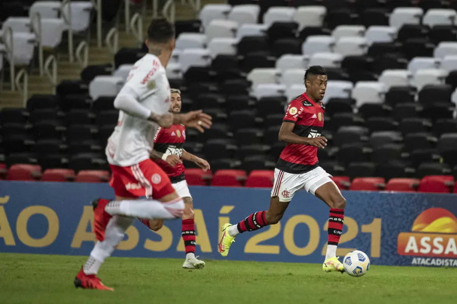 Exame confirma lesão e Bruno Henrique desfalca o Fla; Arrascaeta inicia tratamento