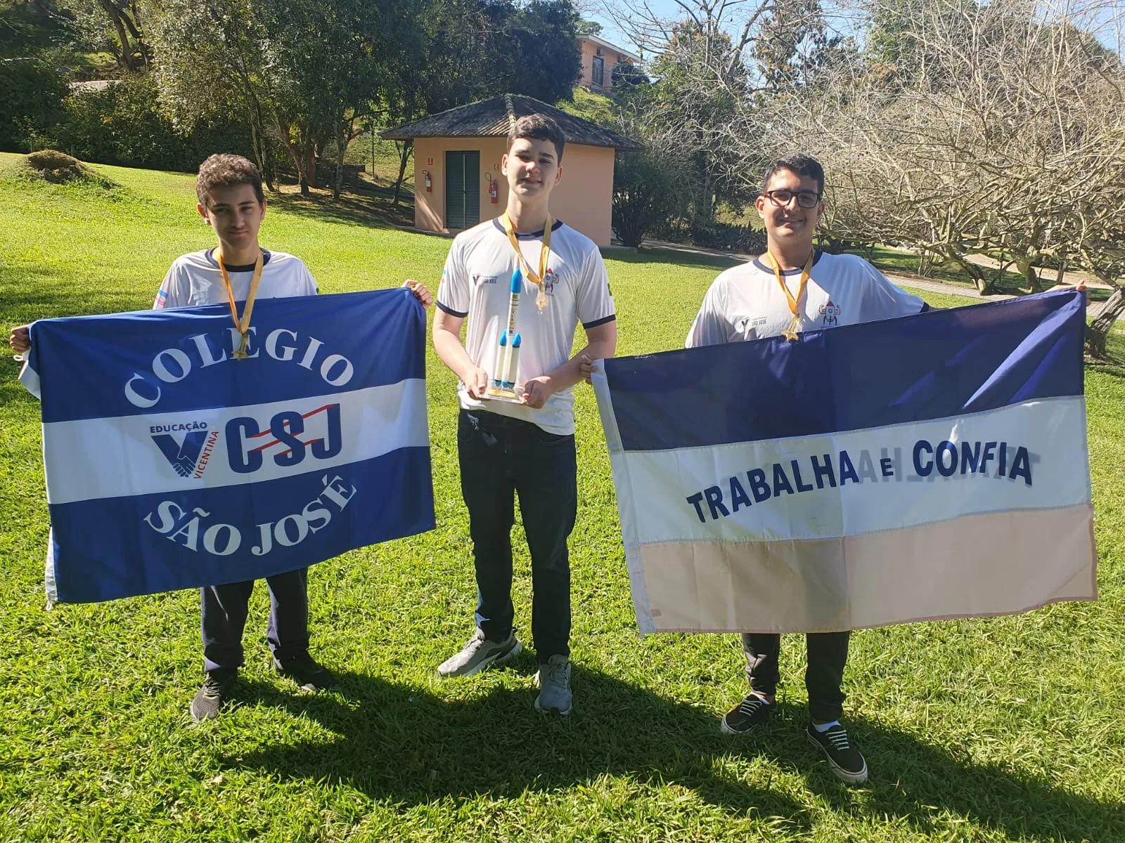 Estudantes de Vila Velha conquistam medalha de ouro em Olimpíada Brasileira de Astronomia