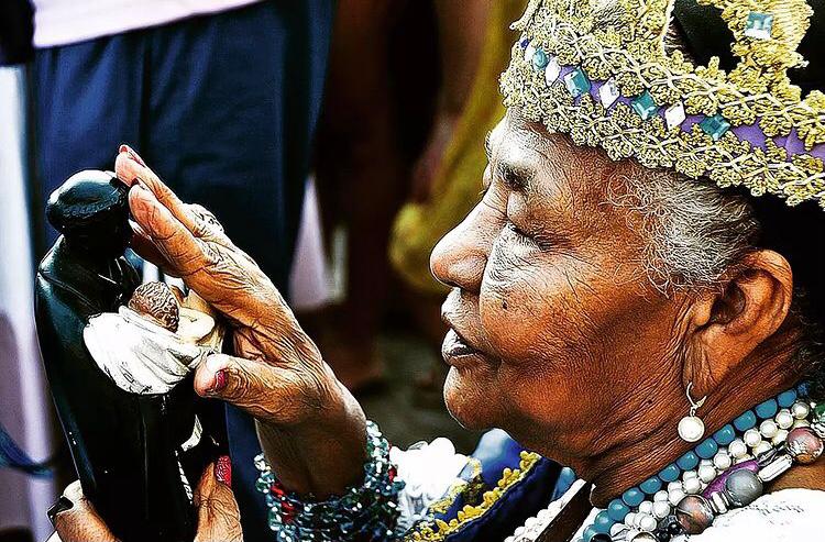 Rainha do Congo capixaba, dona Astrogilda, morre aos 87 anos