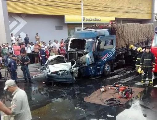 Morre mais uma vítima de acidente que matou dois carbonizados em Vila Velha