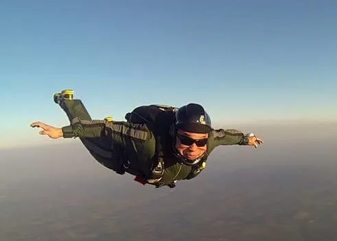 Paraquedista morre após cair a 100 km/h durante salto em Boituva