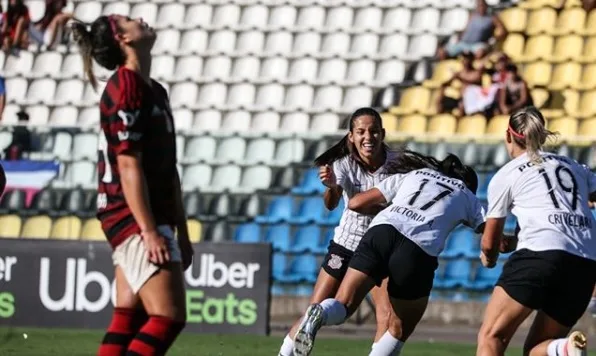 Corinthians vence o Fla no jogo de ida pela semi do Brasileirão Feminino