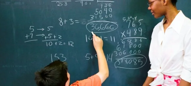 Salário de R$ 4 mil para professor em concurso no RJ