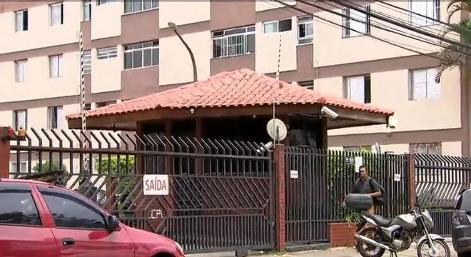 Idosa de 64 anos morre enquanto brincava com o neto depois de engasgar com pipoca