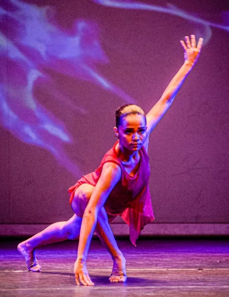 Espetáculo Trajetória – FAFI. Espetáculo de Dança apresentado no teatro SESC Glória