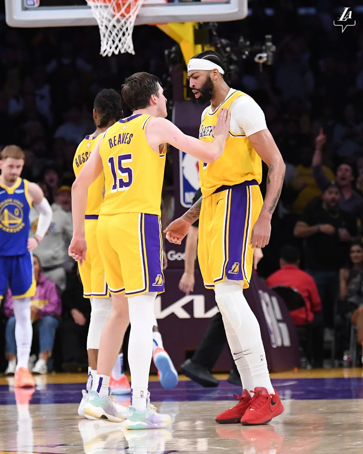 Lakers vencem Warriors e estão nas finais do Oeste; Miami Heat decide no Oeste