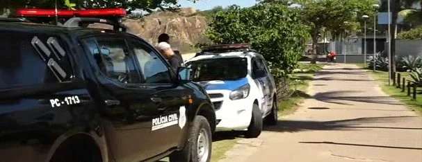 Corpo é encontrado em praia na Enseada do Suá e assusta frequentadores