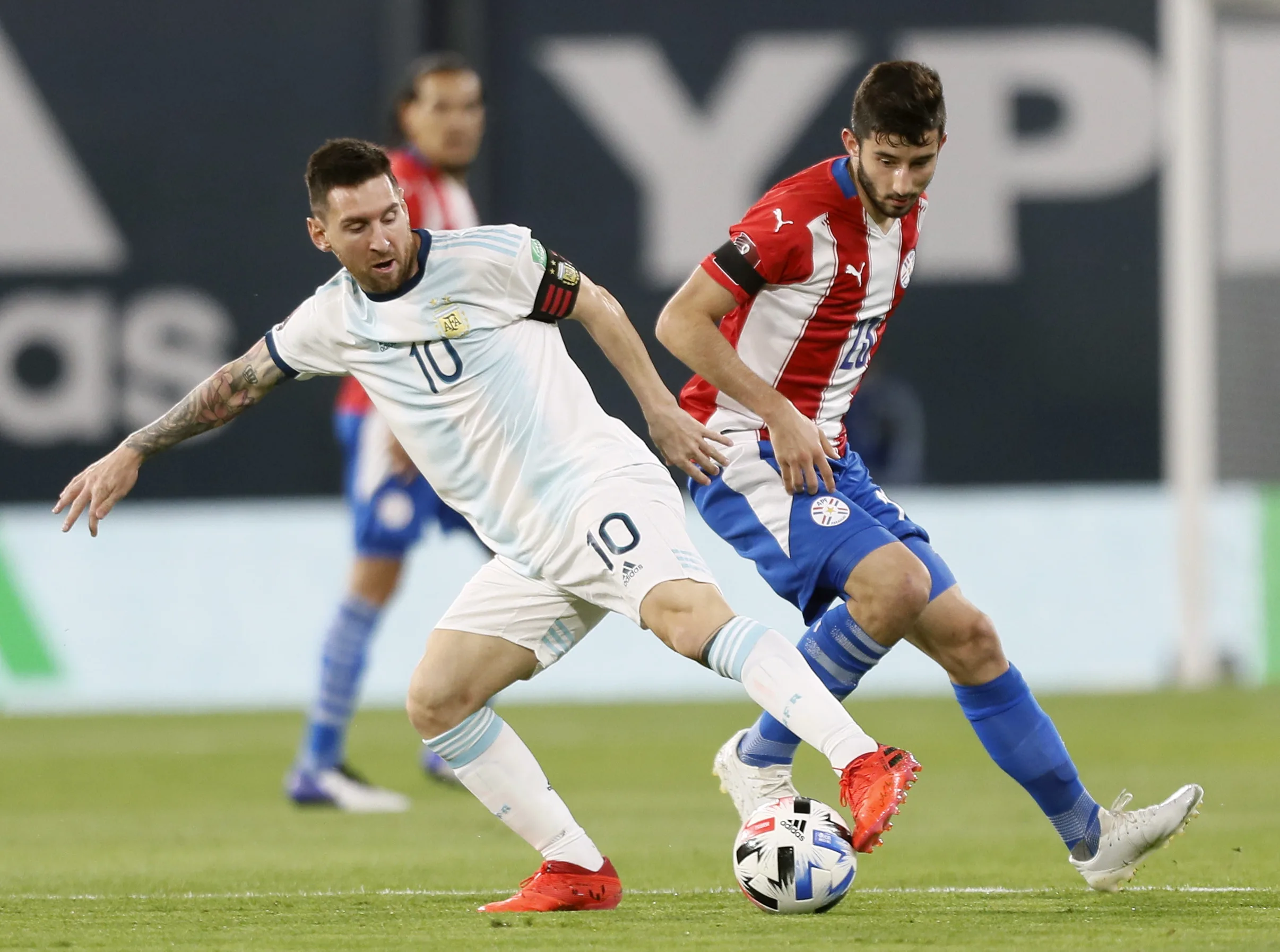 Messi tem gol anulado, Argentina empata com o Paraguai e perde 100% nas Eliminatórias