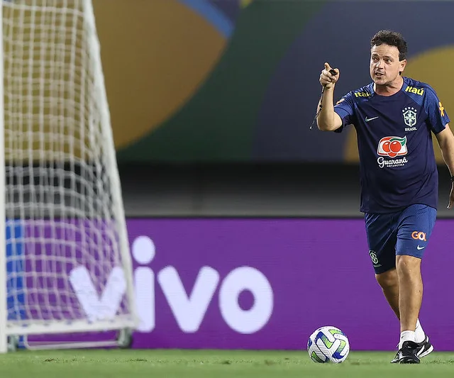 Diniz estreia pela Seleção contra a Bolívia pelas Eliminatórias