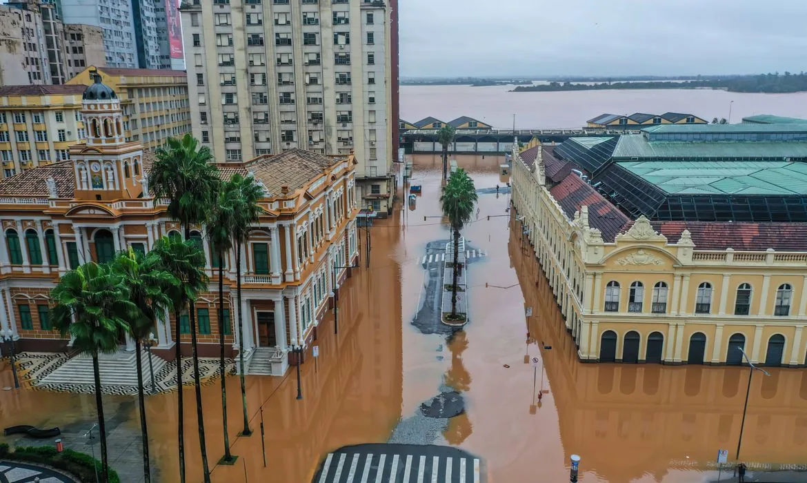 Prefeito de Porto Alegre pede economia de água; 4 de 6 estações estão paradas