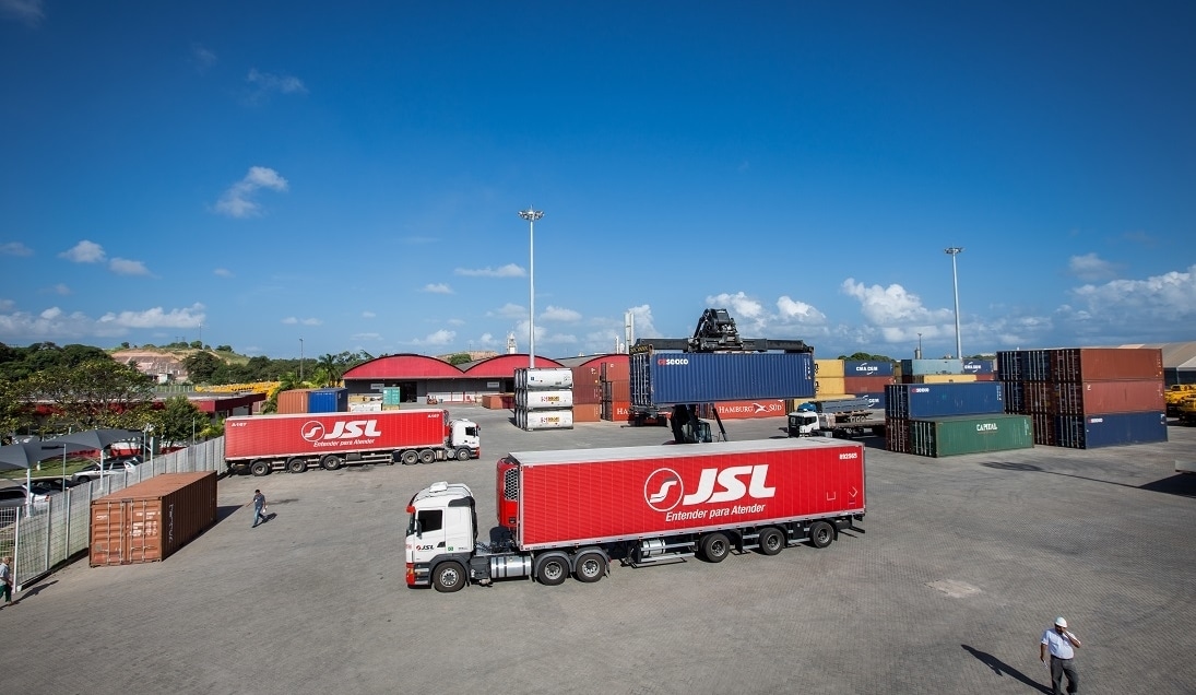 JSL seleciona universitários para trainee