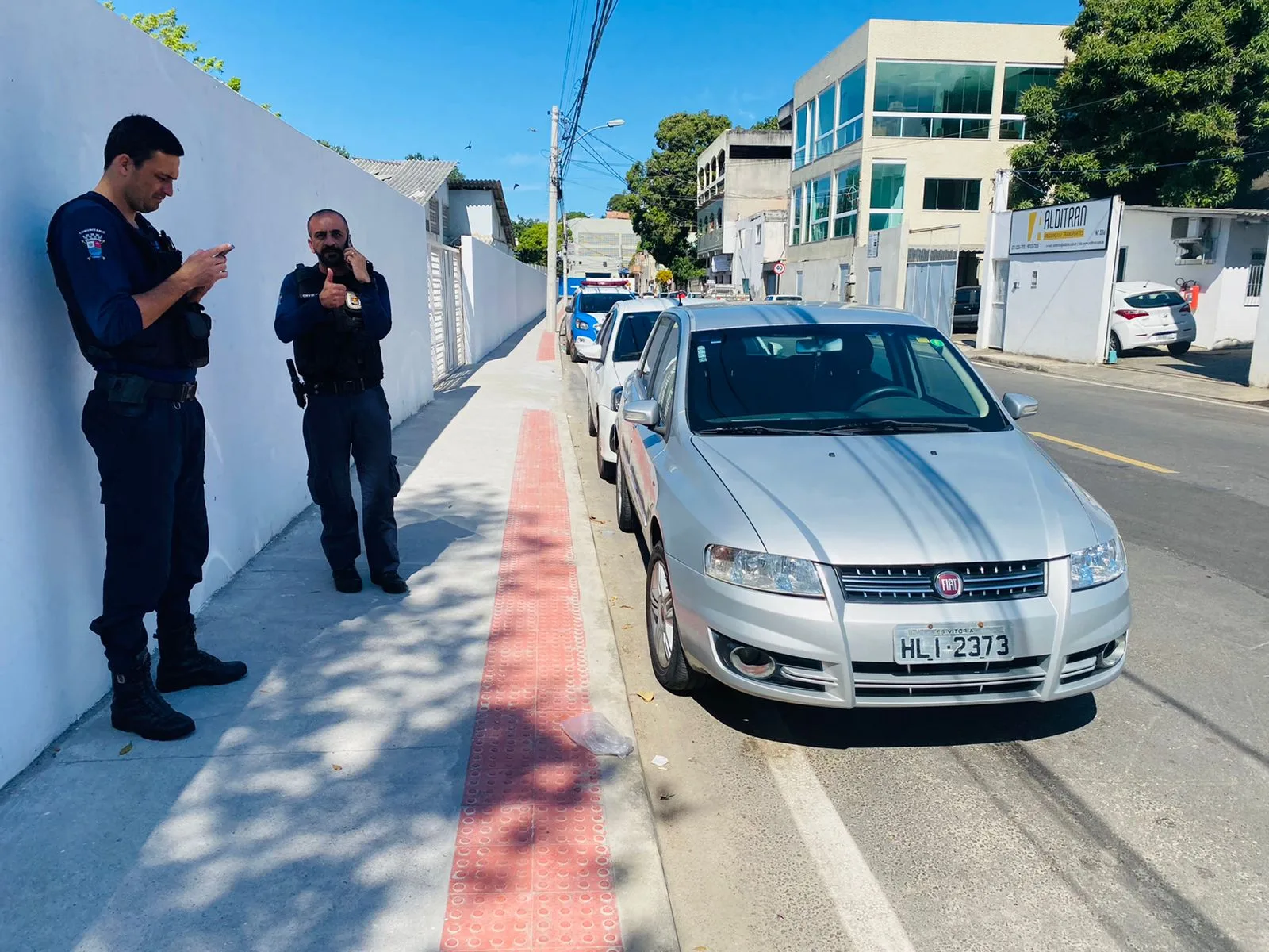 Guarda Municipal de Vitória recupera carro roubado utilizado em arrastão