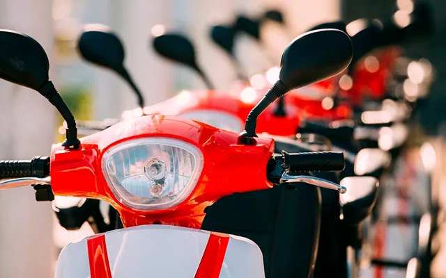 Moto elétrica é alternativa sustentável e de baixo custo