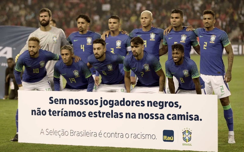 Itaú e CBF destacam importância dos jogadores negros no futebol Itaú e CBF destacam importância dos jogadores negros no futebol