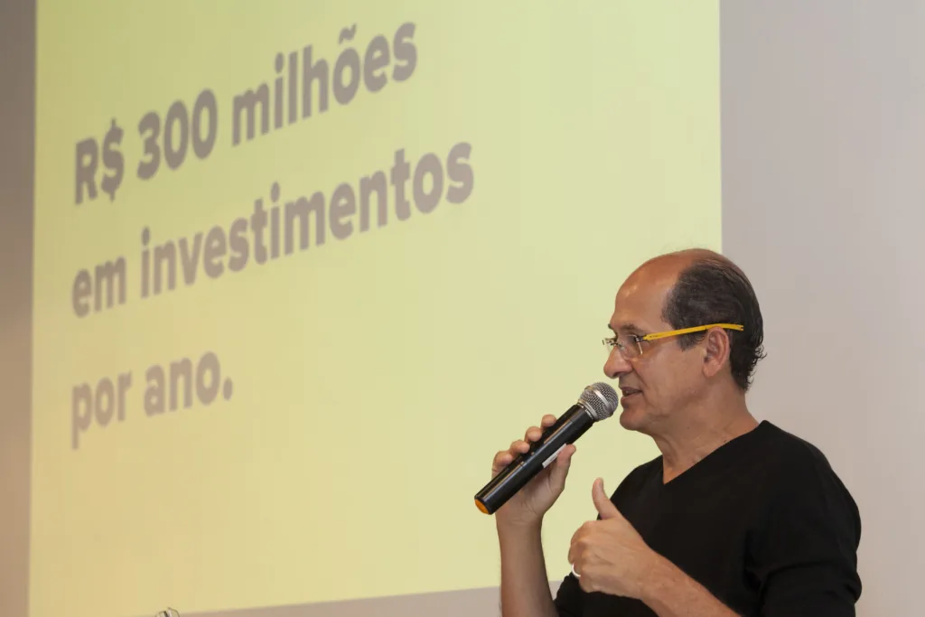 18/11/2015. Coletiva de Lançamento da Duca. Na foto Toni, Cecília,Queiroz Filho,Viriato e Manuel Cavalcanti. Foto:Daniela Nader.