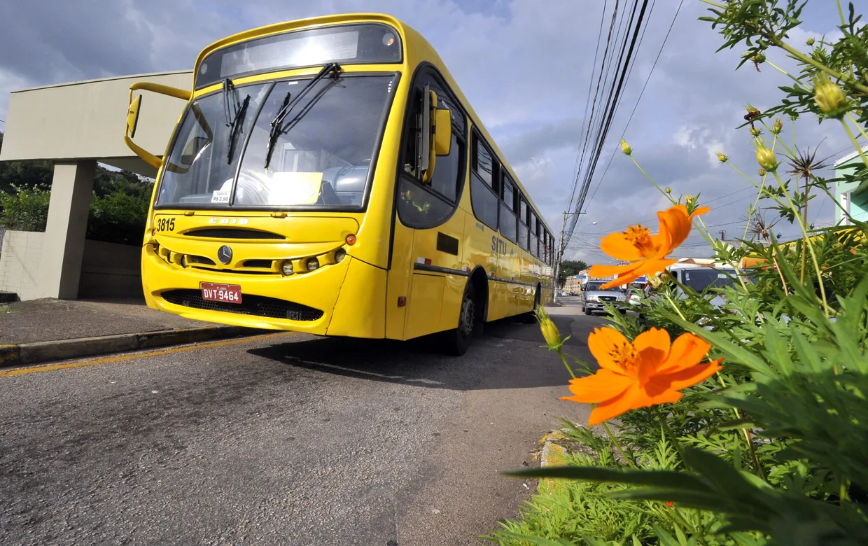 Motorista de ônibus mata passageiro que assediava garotas no interior de São Paulo