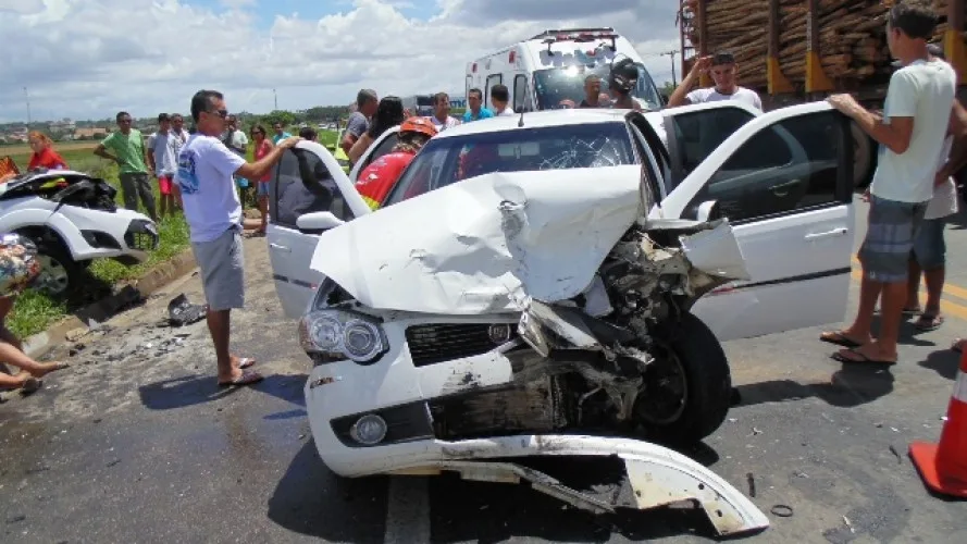 Morre vítima de grave acidente que deixou sete pessoas feridas em Linhares, Norte do Estado