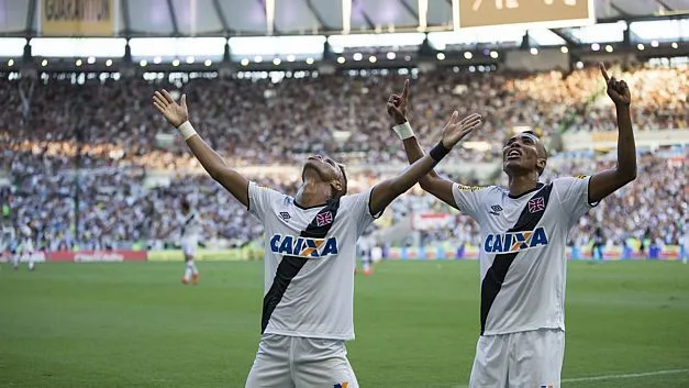 No Maracanã, Vasco volta a vencer Botafogo e é campeão carioca depois de 12 anos