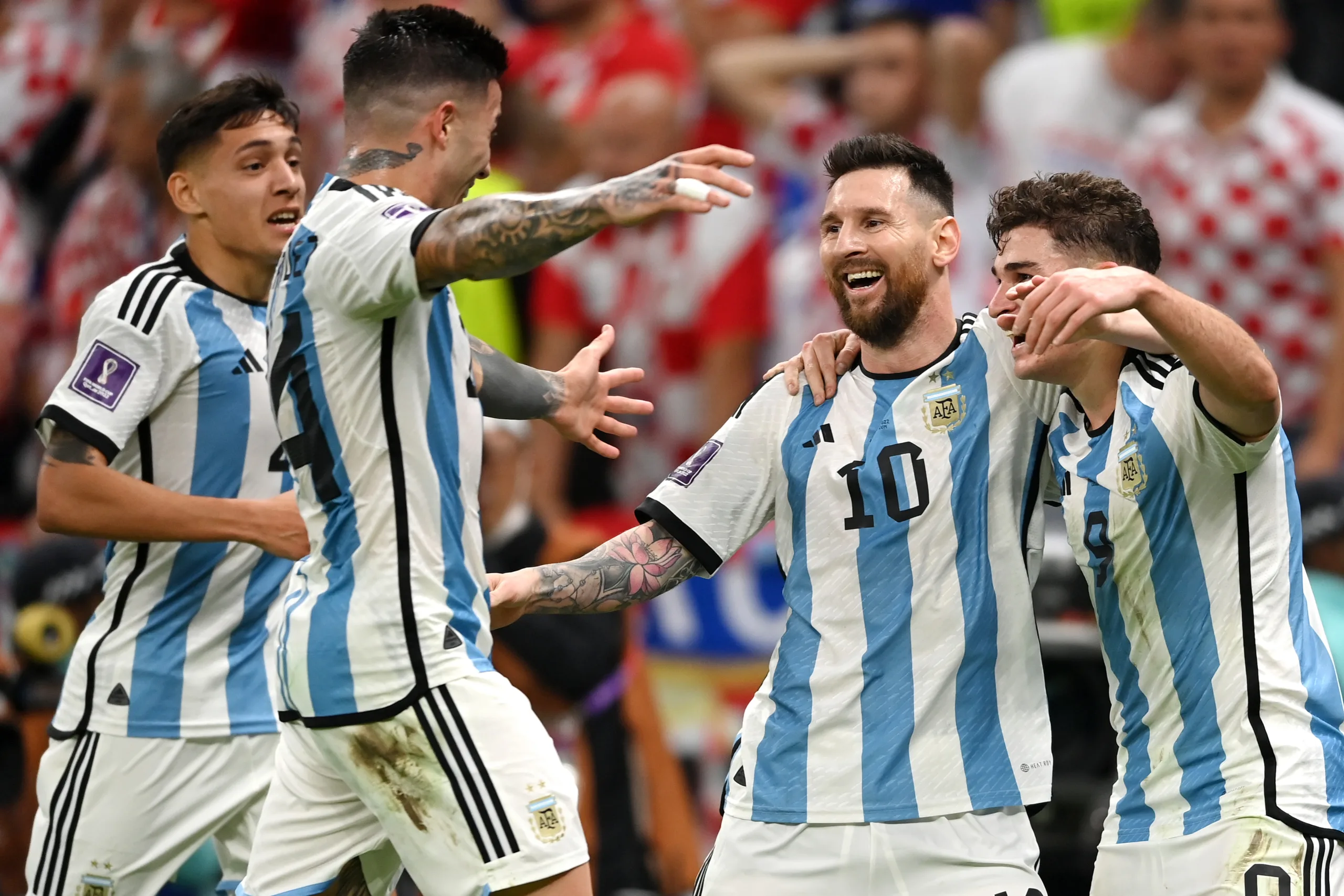 Com show de Messi e Alvarez, Argentina bate a Croácia e está na final da Copa do Mundo