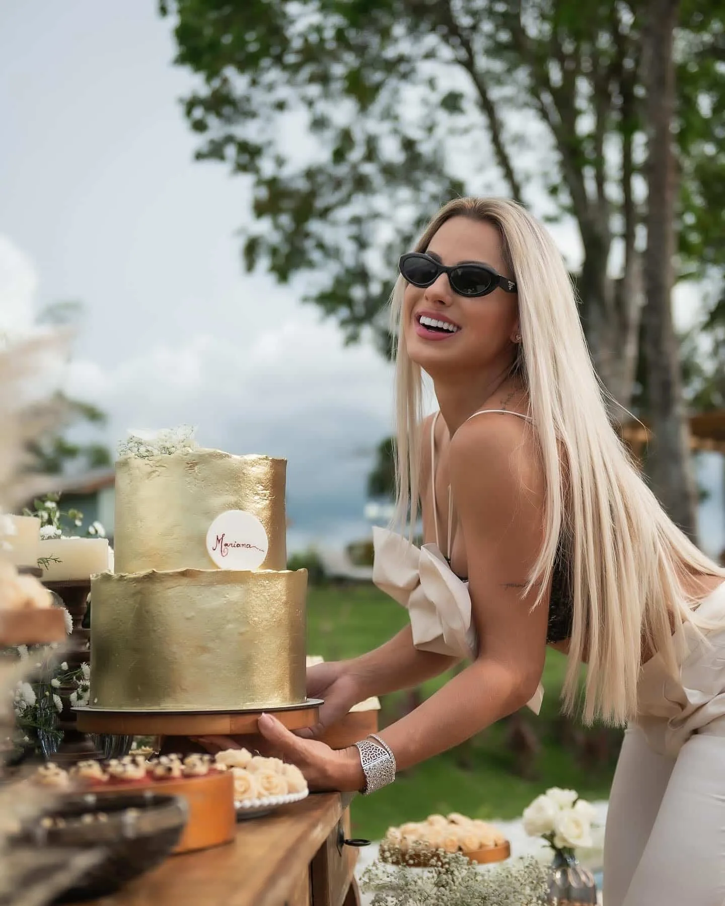 Mulher de Eduardo Costa, Mariana Polastreli abre álbum de fotos de aniversário em Pedra Azul, no ES (Foto: Alex Faccini/Reprodução/Instagram @marianapolastreli)