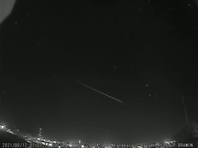 VÍDEO | Veja imagens da chuva de meteoros "Perseidas"