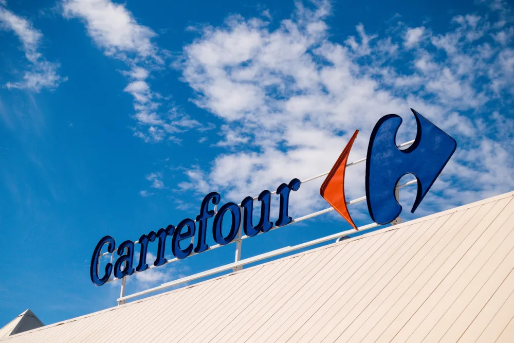 Carrefour fecha 123 lojas e tem prejuízo de R$ 565 milhões