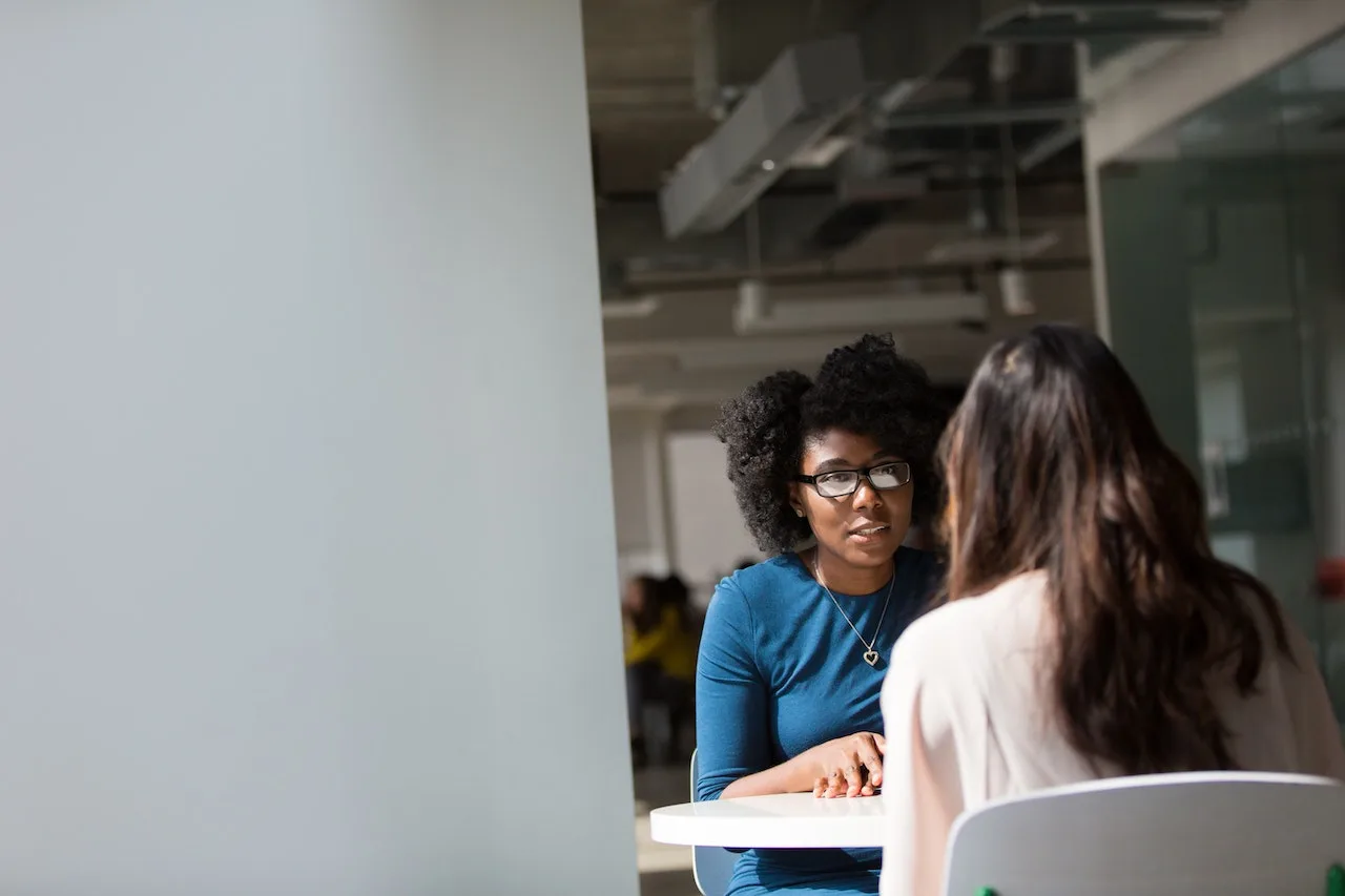 Como mulheres devem reagir a perguntas inconvenientes em entrevistas de emprego