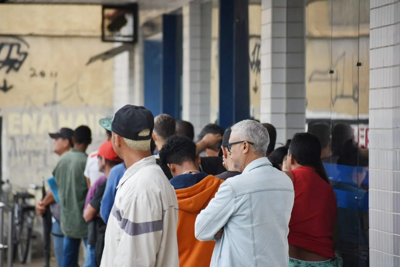 Desenrola Brasil: Caixa e Banco do Brasil abrem uma hora mais cedo