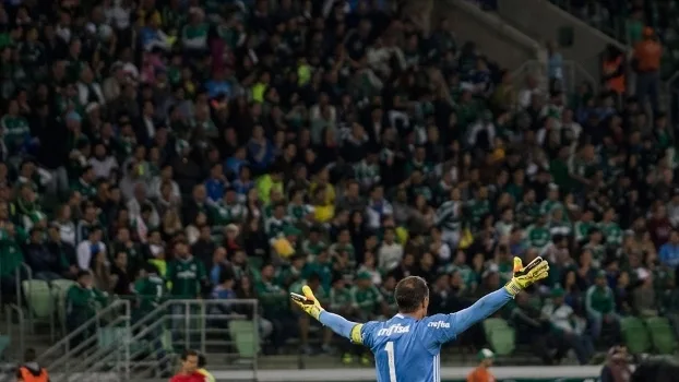 Palmeiras exibe jogo em telão na arena e cobra até R$ 250